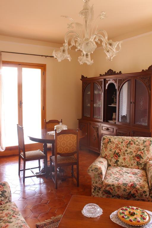 House In Caramagna Apartamento Imperia Quarto foto
