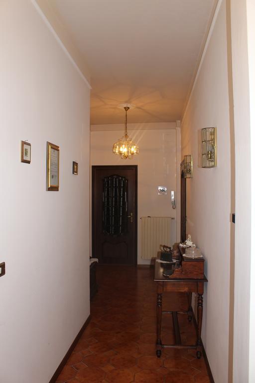 House In Caramagna Apartamento Imperia Quarto foto
